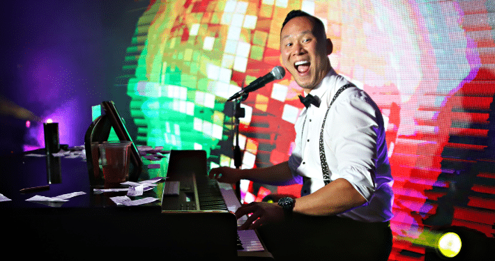 Jam the piano man
