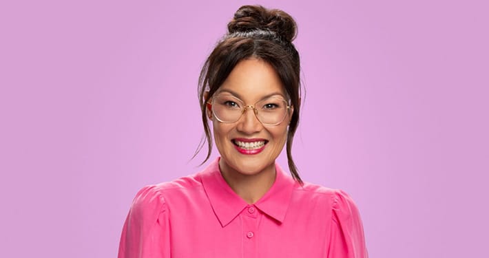 Discover how to book Lizzy Hoo