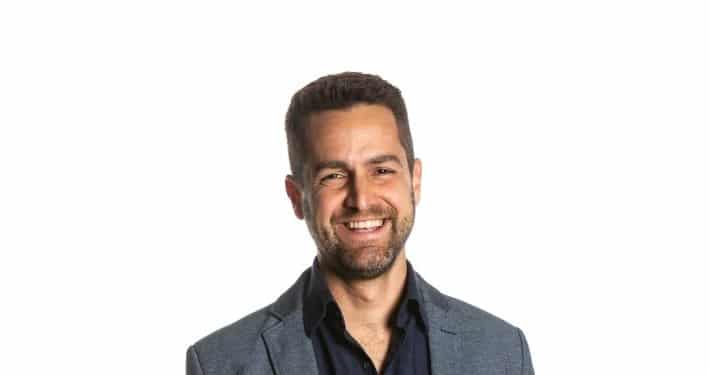 Ivan Aristeguieta, award-winning comedian, host and keynote speaker